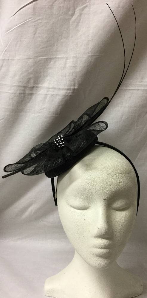 Black fascinator with bows and diamantes - one only