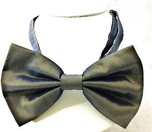 Old gold bow tie